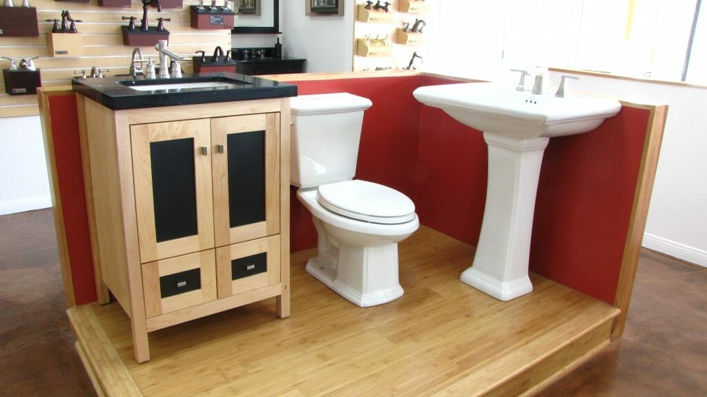 Plumber's Pick: Faucets & Fixtures 2 1 Fixtures, Faucets, Toilets